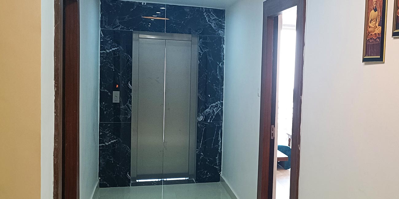 lift-hotel-mcleodganj